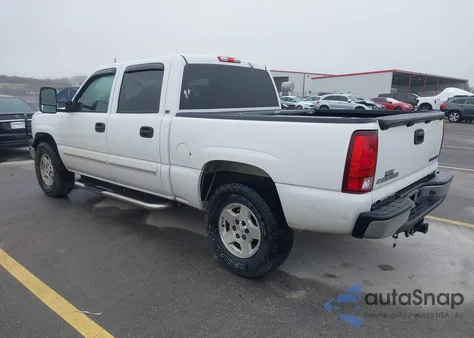 2005 Chevrolet Silverado 1500 Ls из США, поврежденный, VIN 2GCEC13T951305808
